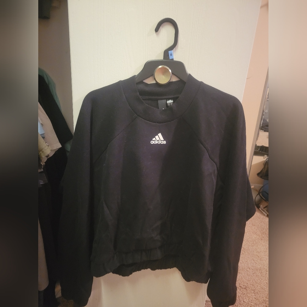 Adidas sweatshirt. Size Medium
